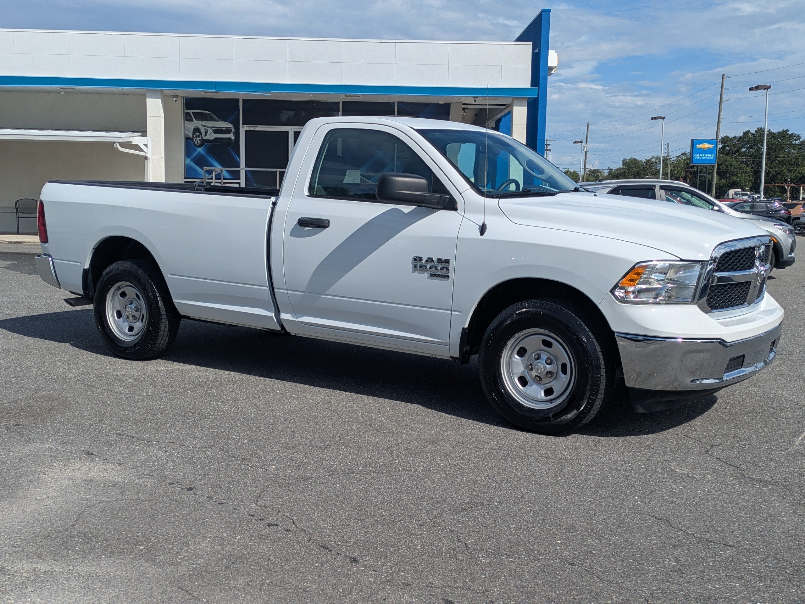 2023 RAM 1500 Classic Tradesman Regular Cab 4x2 8' Box
