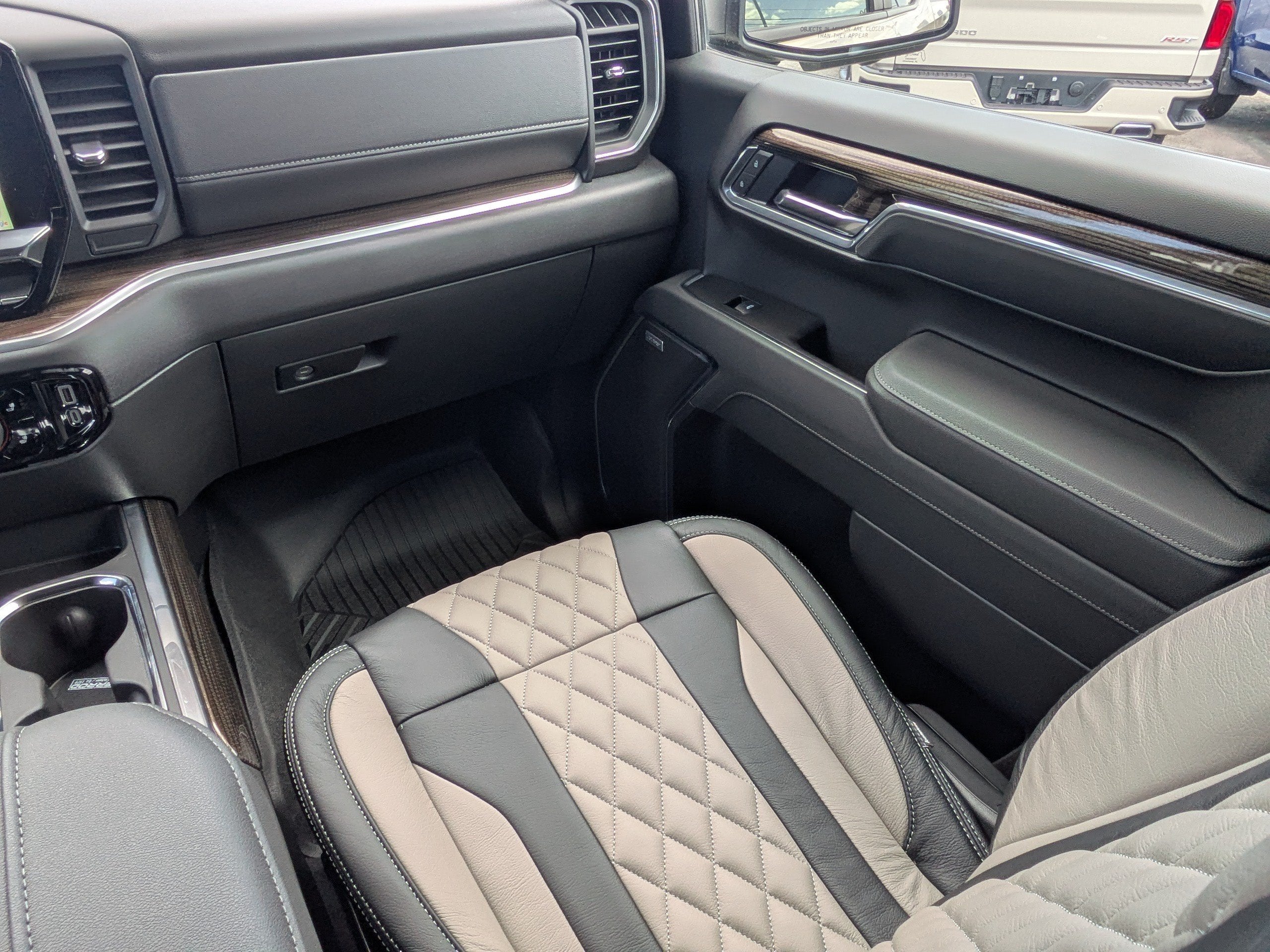 2026 Chevrolet Silverado 1500 RST - Photo 17