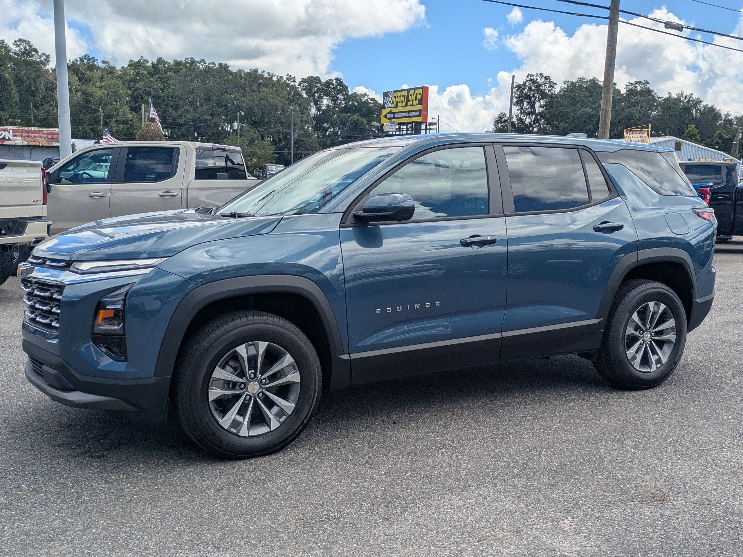 2027 Chevrolet Equinox LT