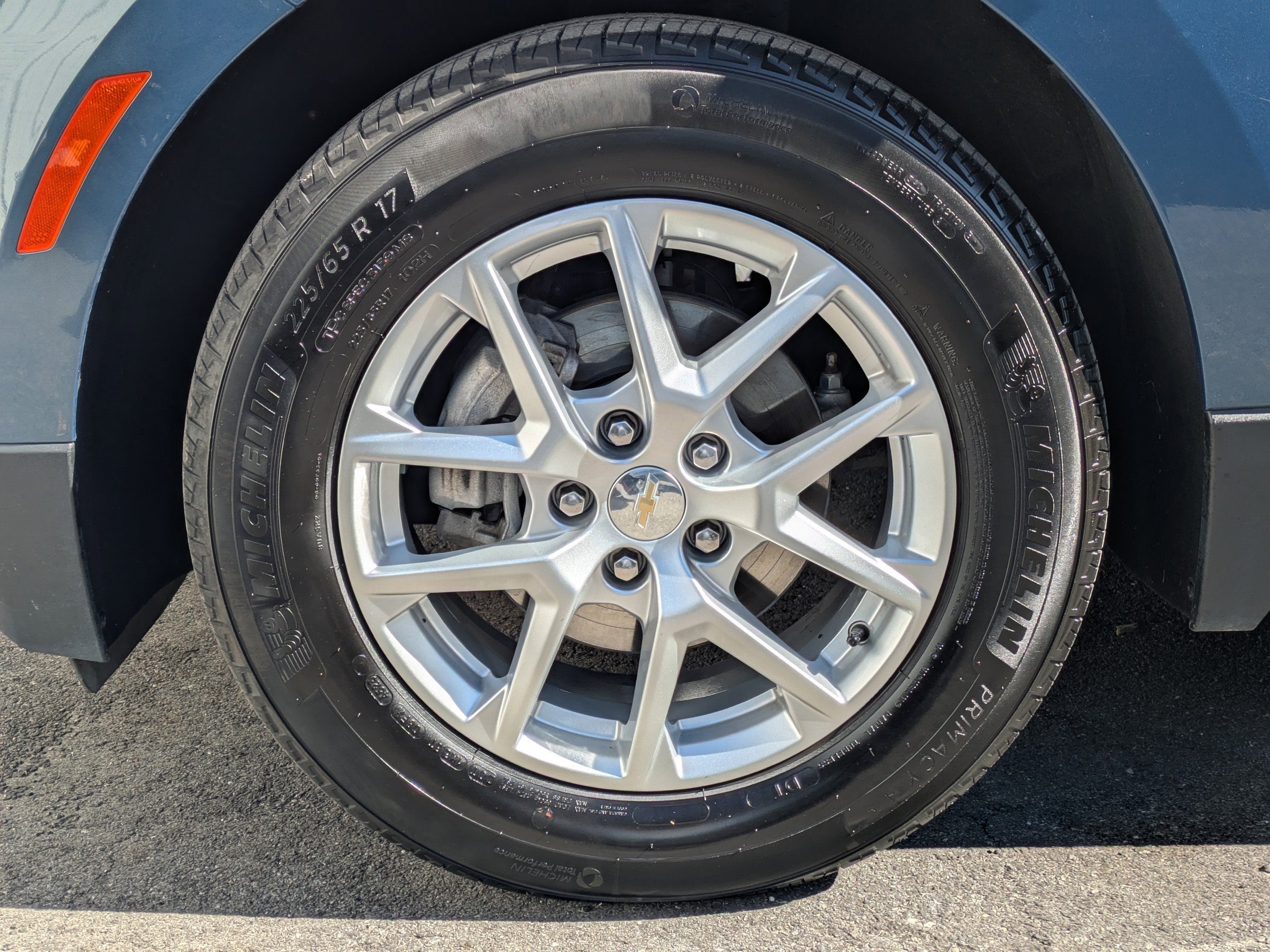 2024 Chevrolet Equinox LS