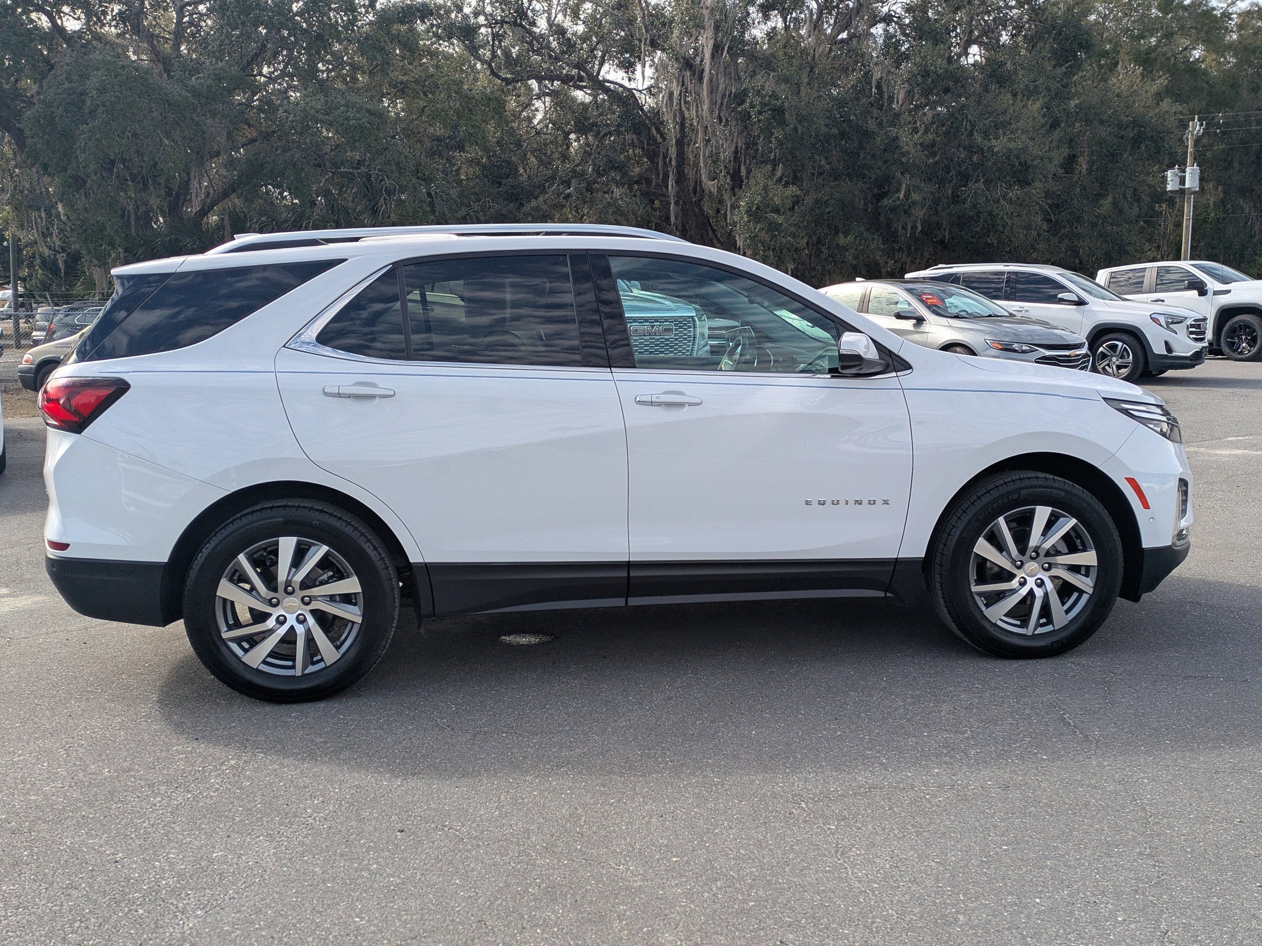 2023 Chevrolet Equinox Premier
