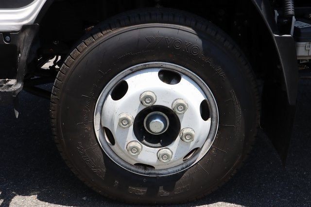 2024 Chevrolet Low Cab Forward 3500 MEDIUM ASH GRAY