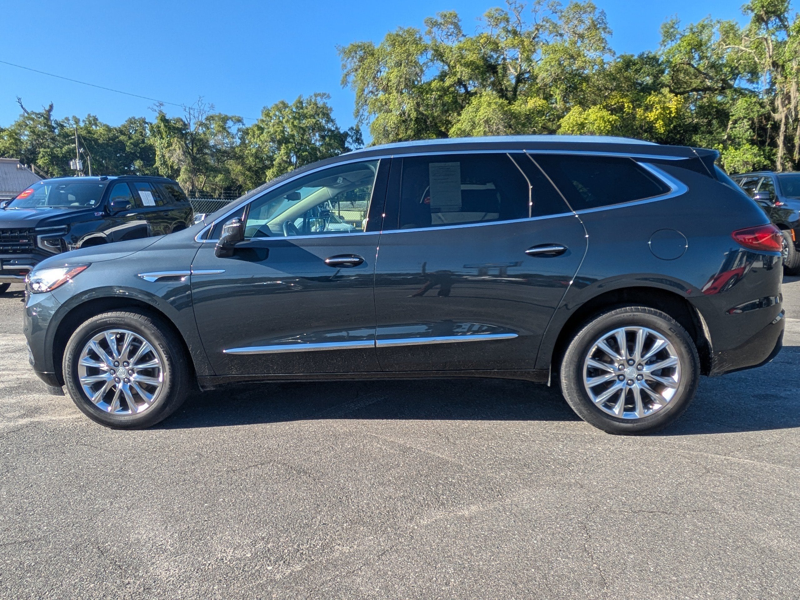 2021 Buick Enclave Essence