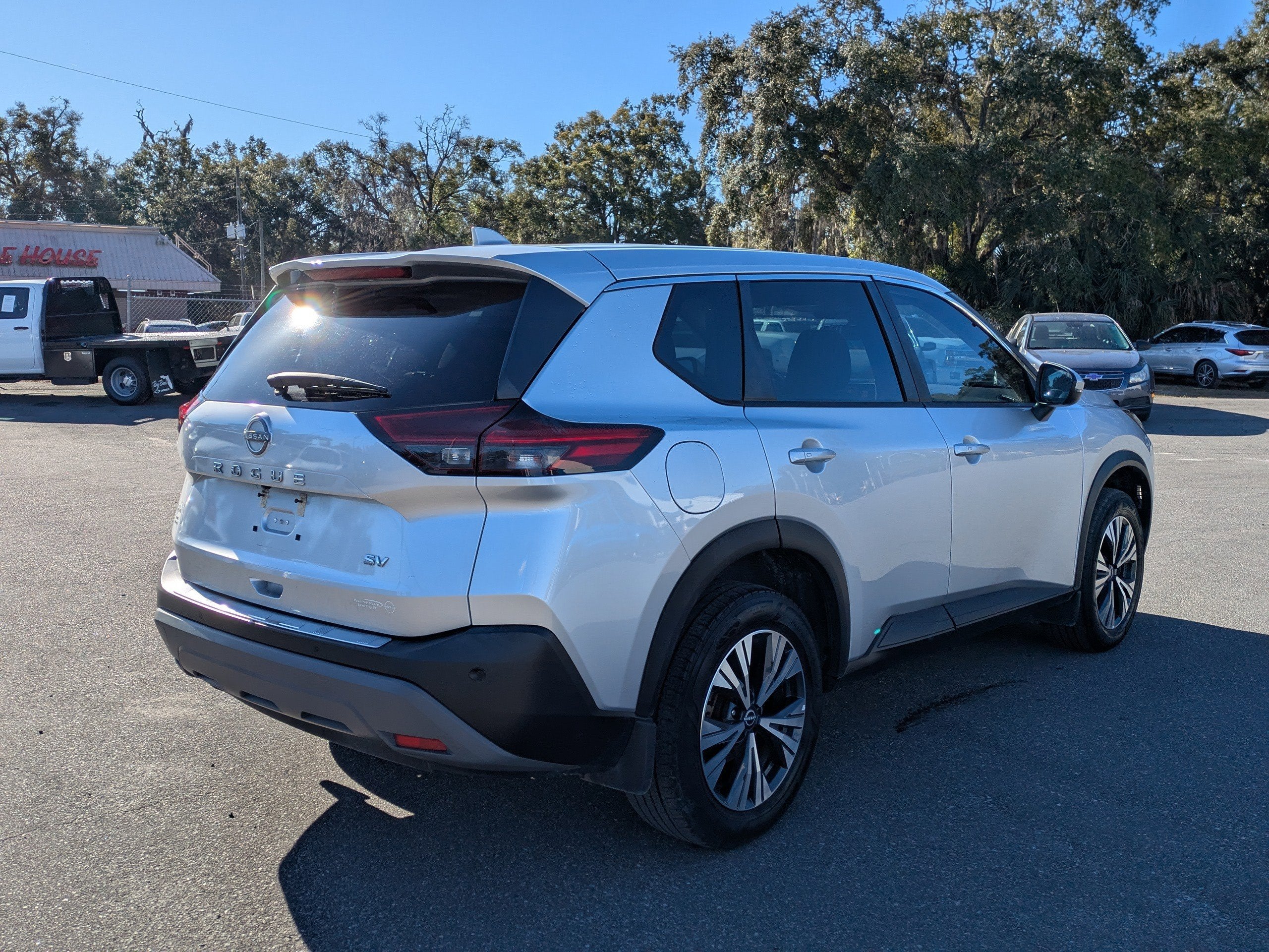 2022 Nissan Rogue SV