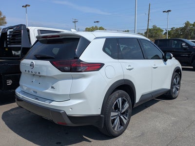 2024 Nissan Rogue SL