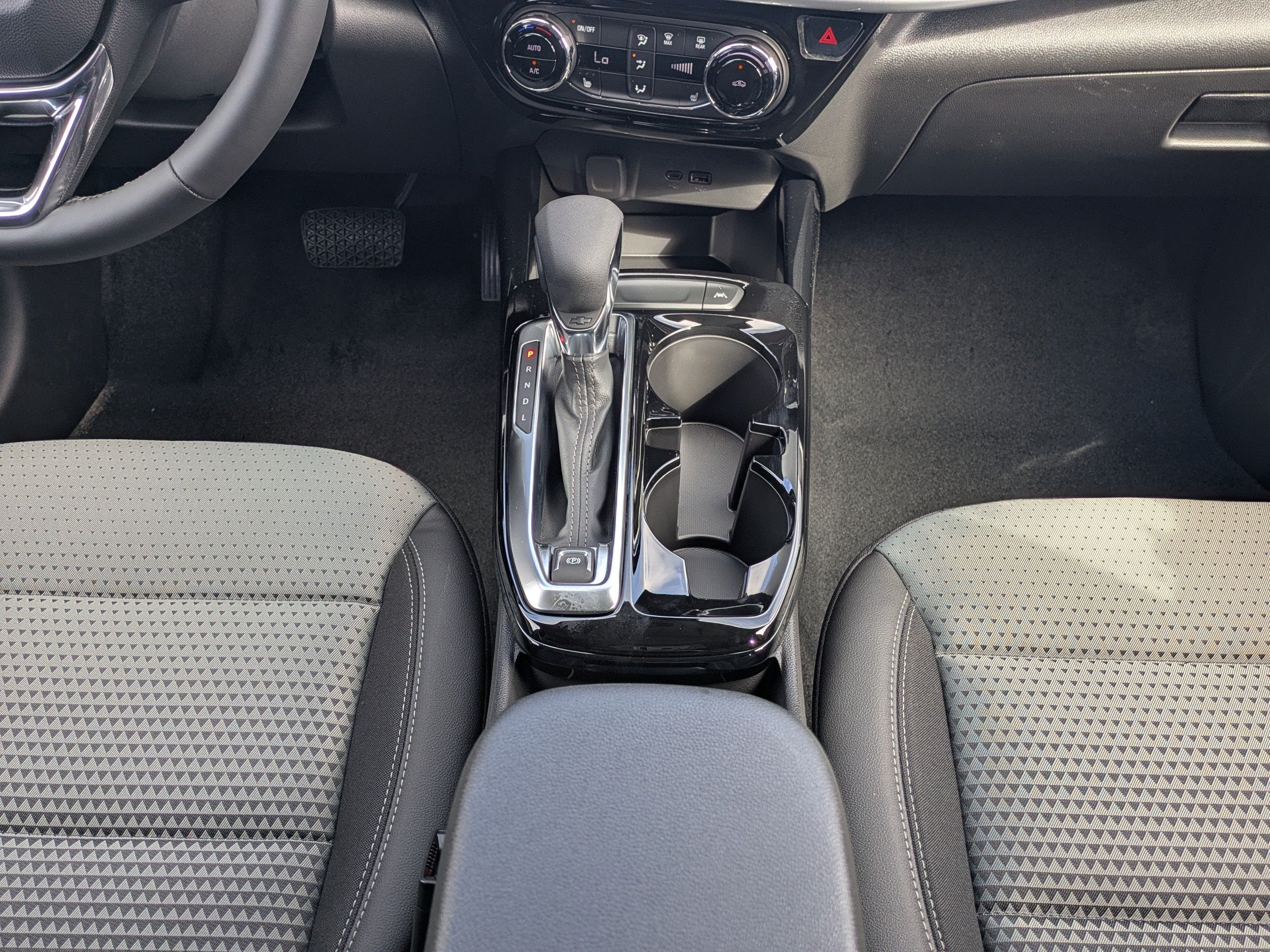 2026 Chevrolet Trax LT - Photo 19