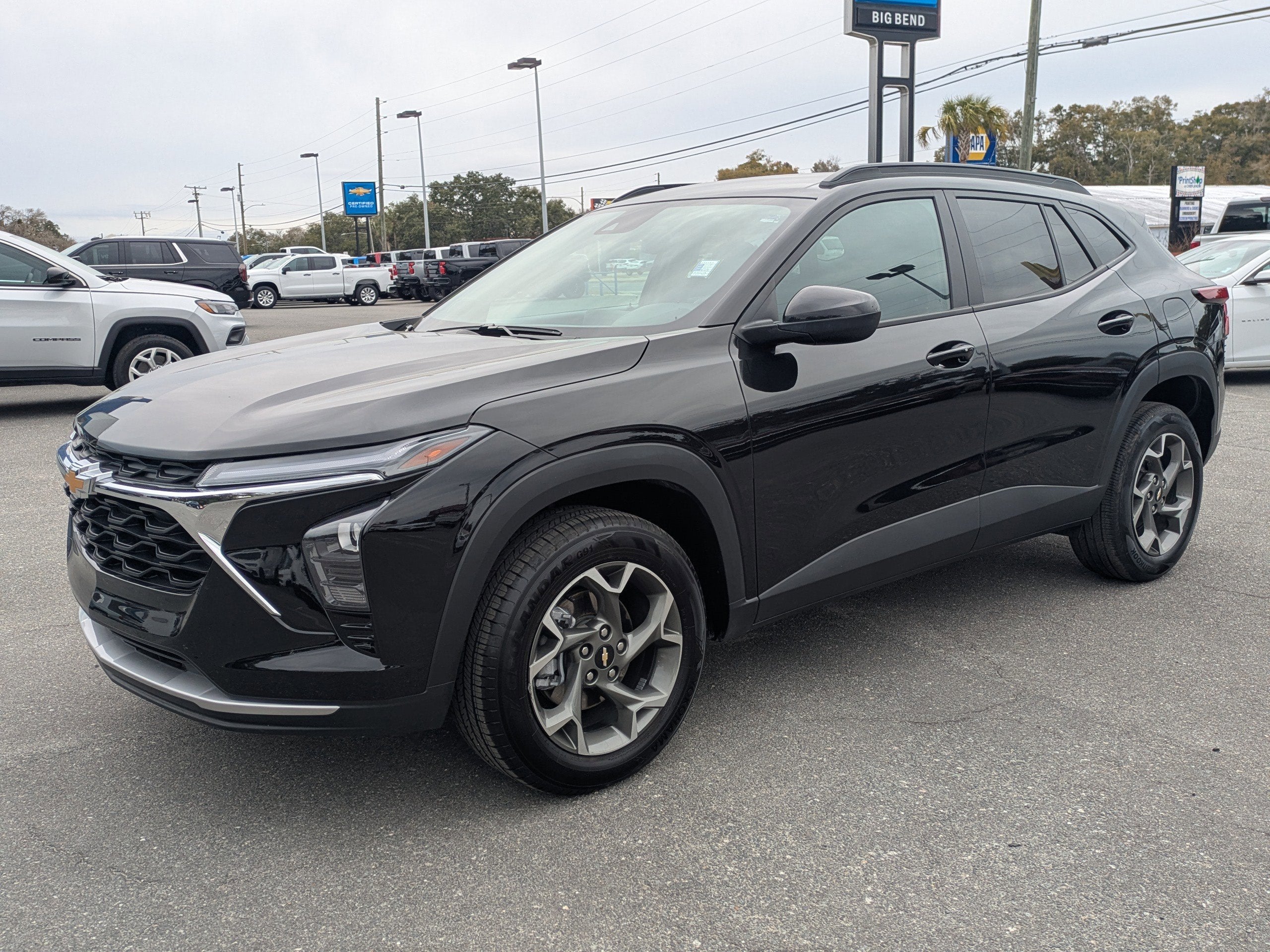 2025 Chevrolet Trax LT