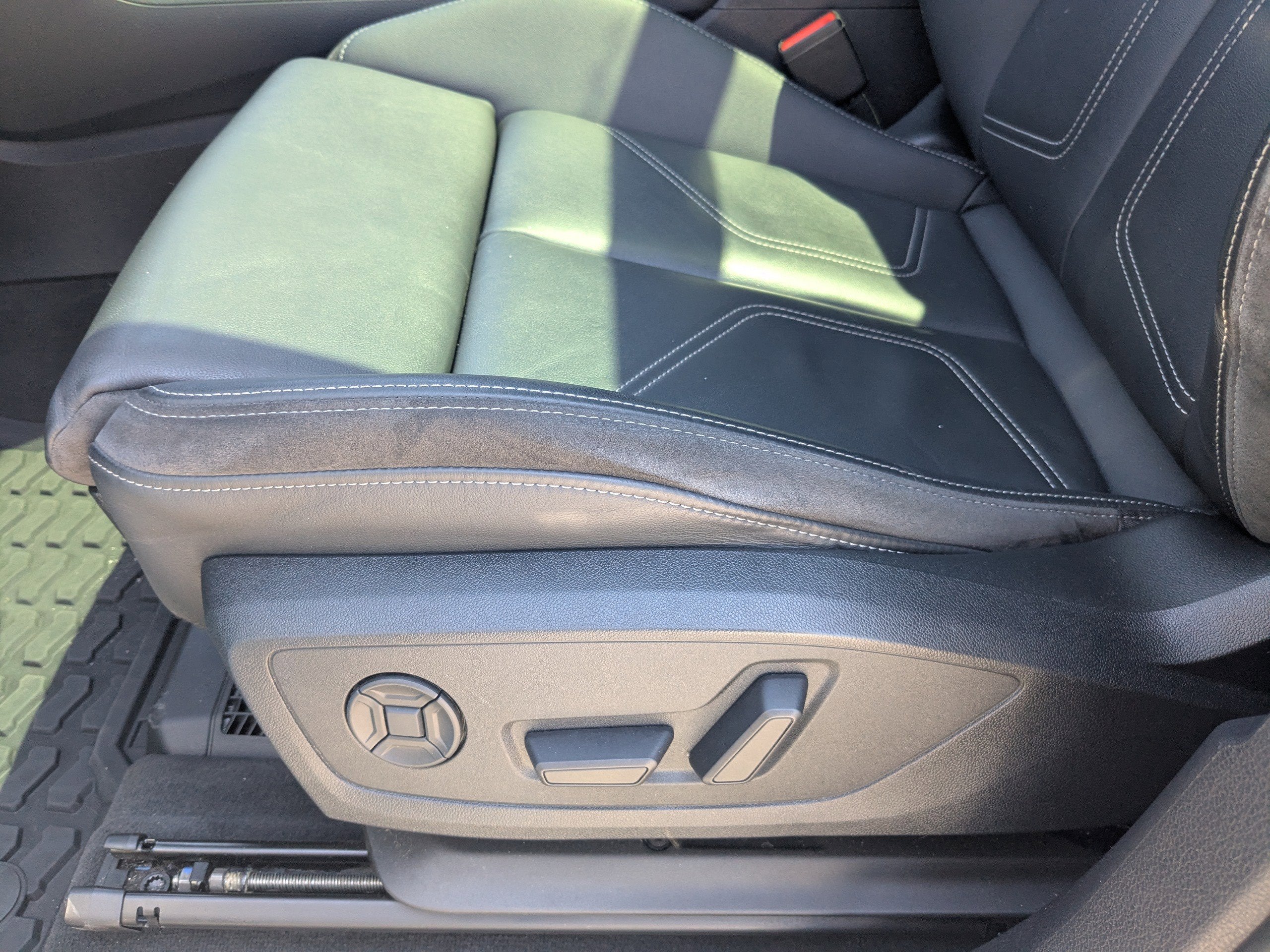 2022 Audi Q3 S line Premium Plus