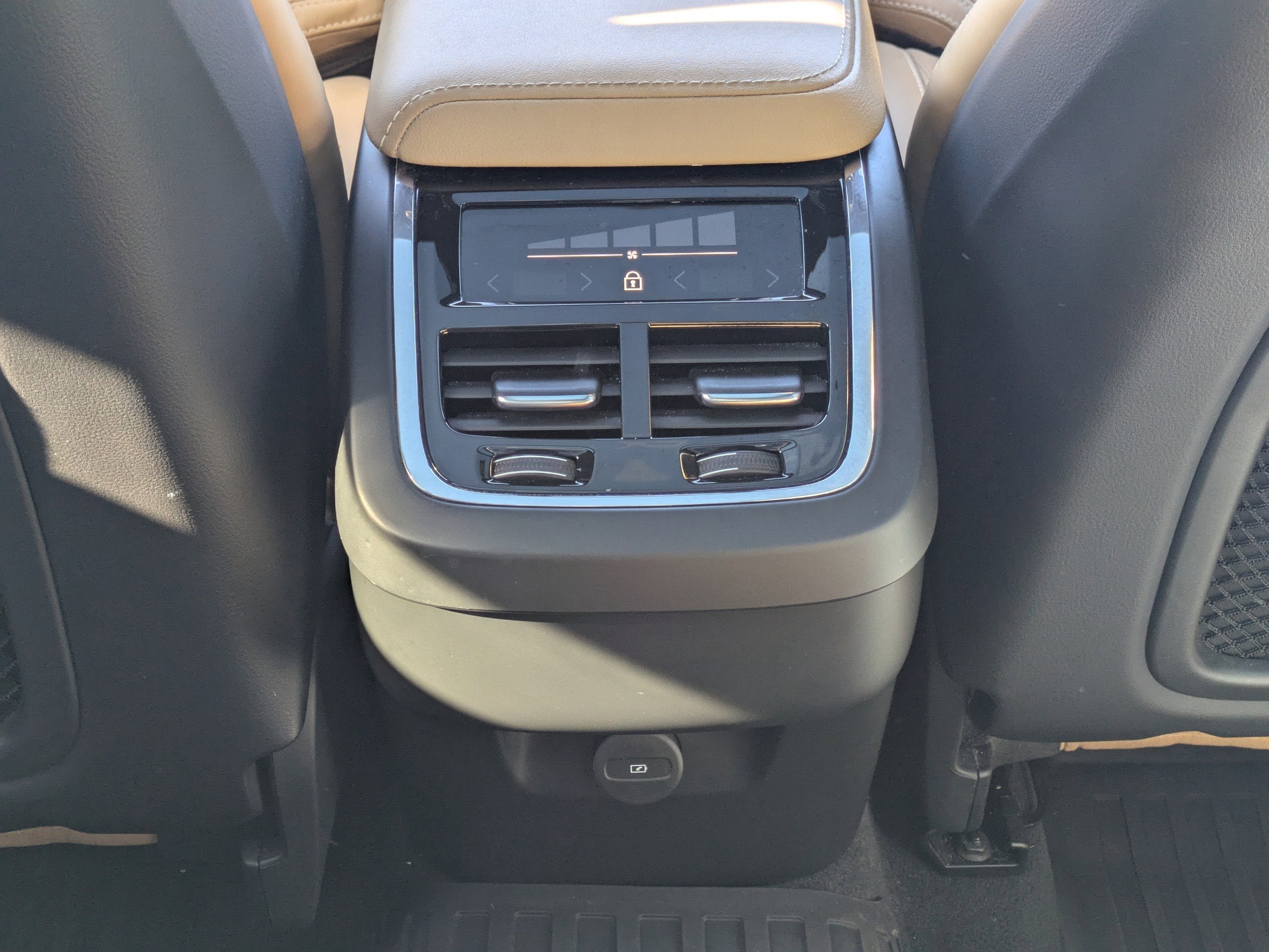 2021 Volvo XC60 Inscription